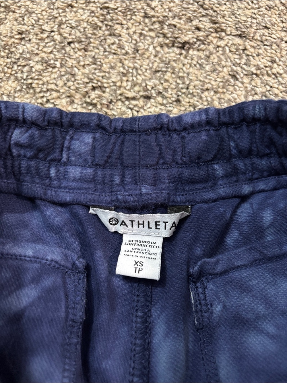 Athleta Farallon Shorts size XS - Picture 2 of 4